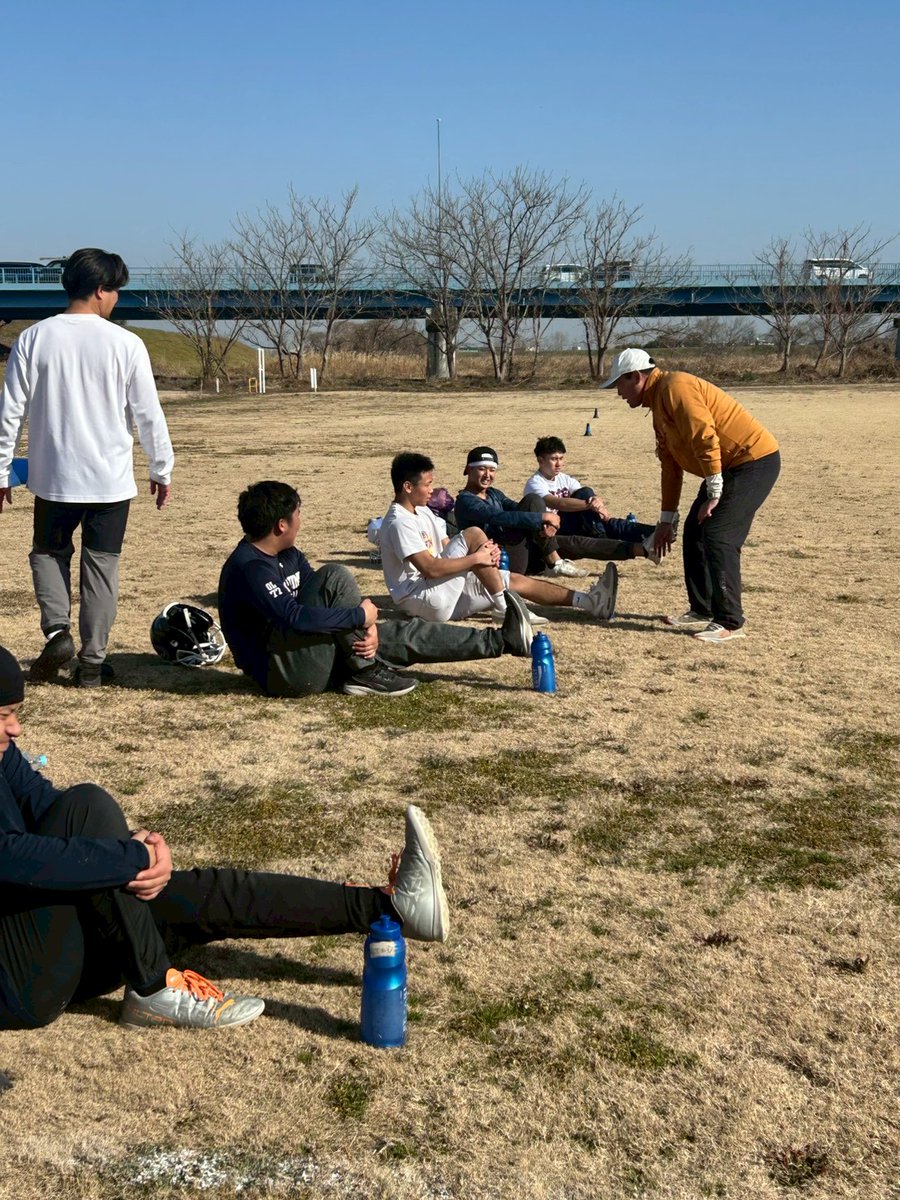 木曽路は全て山の中である…
ドルフィンズは夜明け前。基礎から、一から、立て直して行くのだ🐬
本日、初日の練習には今年やることの全てが詰まっている。
ダッシュは走りきる！ドライブは笛がなるまで！下を向くな顔を上げろ！