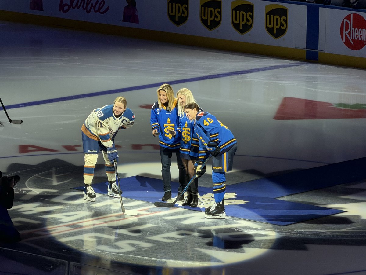 Krista C tweet media