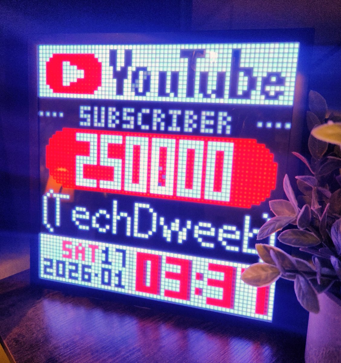 TheTechDweeb's tweet image. 250,000 people collectively decided this was a good idea. That’s… a lot of humans. 

Thank you for watching and encouraging me. I’ll say thanks the only way I know how. More videos! Too many! Relentlessly! You'll beg for them to stop! This is your fault...