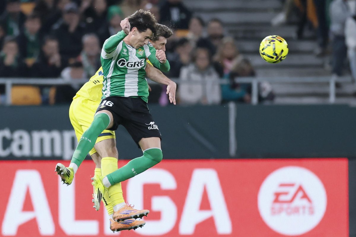 Cooperativa's tweet photo. ¡COMENZÓ EL SEGUNDO TIEMPO! Vuelven a jugar Real Betis de Pellegrini y Villarreal en el Estadio La Cartuja #Cooperativa90 https://t.co/crdB7YOr50 https://t.co/8Sk8mN0sSq