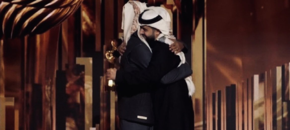 مُؤثريني 🩶