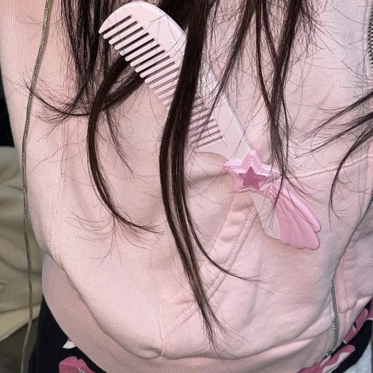 Isla ଓ tweet media