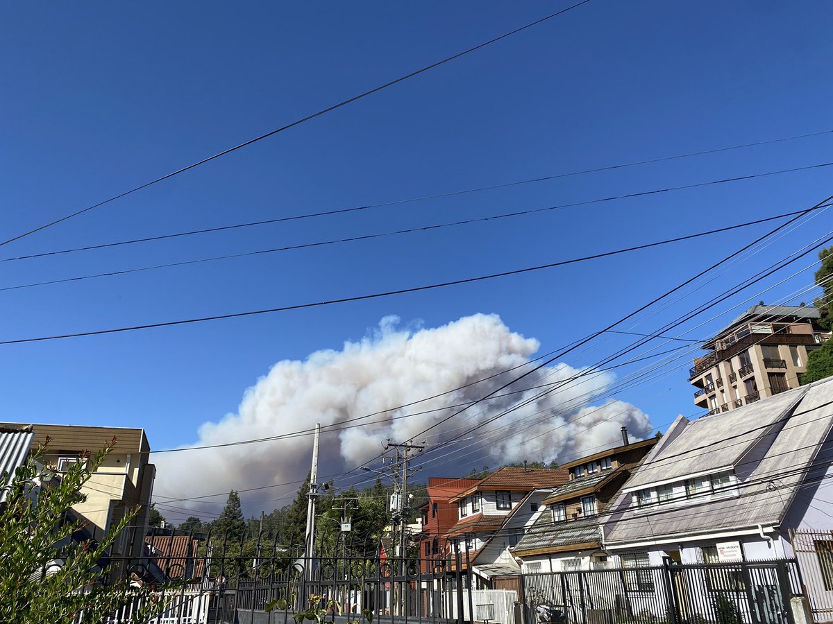 valeduranccp's tweet photo. Incendios en #concepción 😢 https://t.co/xu3ycqr84u