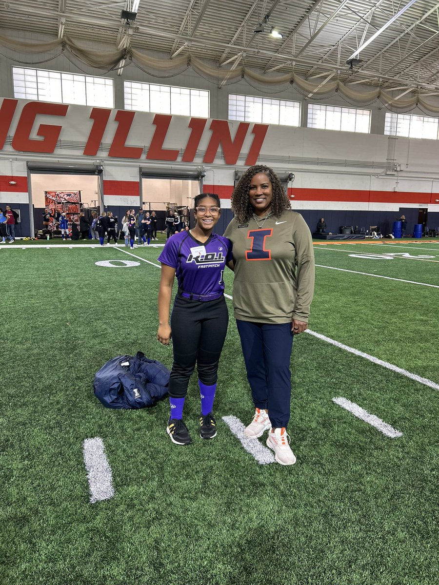 kadenceb2028's tweet image. Truly grateful for being invited to the @IlliniSB Winter Camp! I had a wonderful time meeting the coaches and players. I earned a camp award for standing out! I can’t wait to be back at the campus again. Thank you so much @TyraPerry13, @coach_troutsta, @bgoler10 @Coach_Veee #AGTG