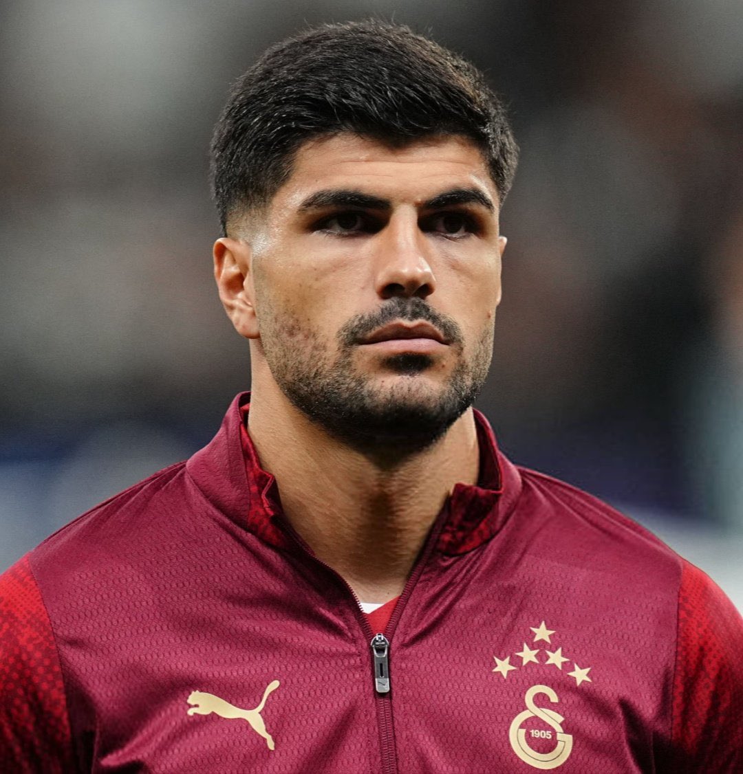 N E Ş E T tweet media