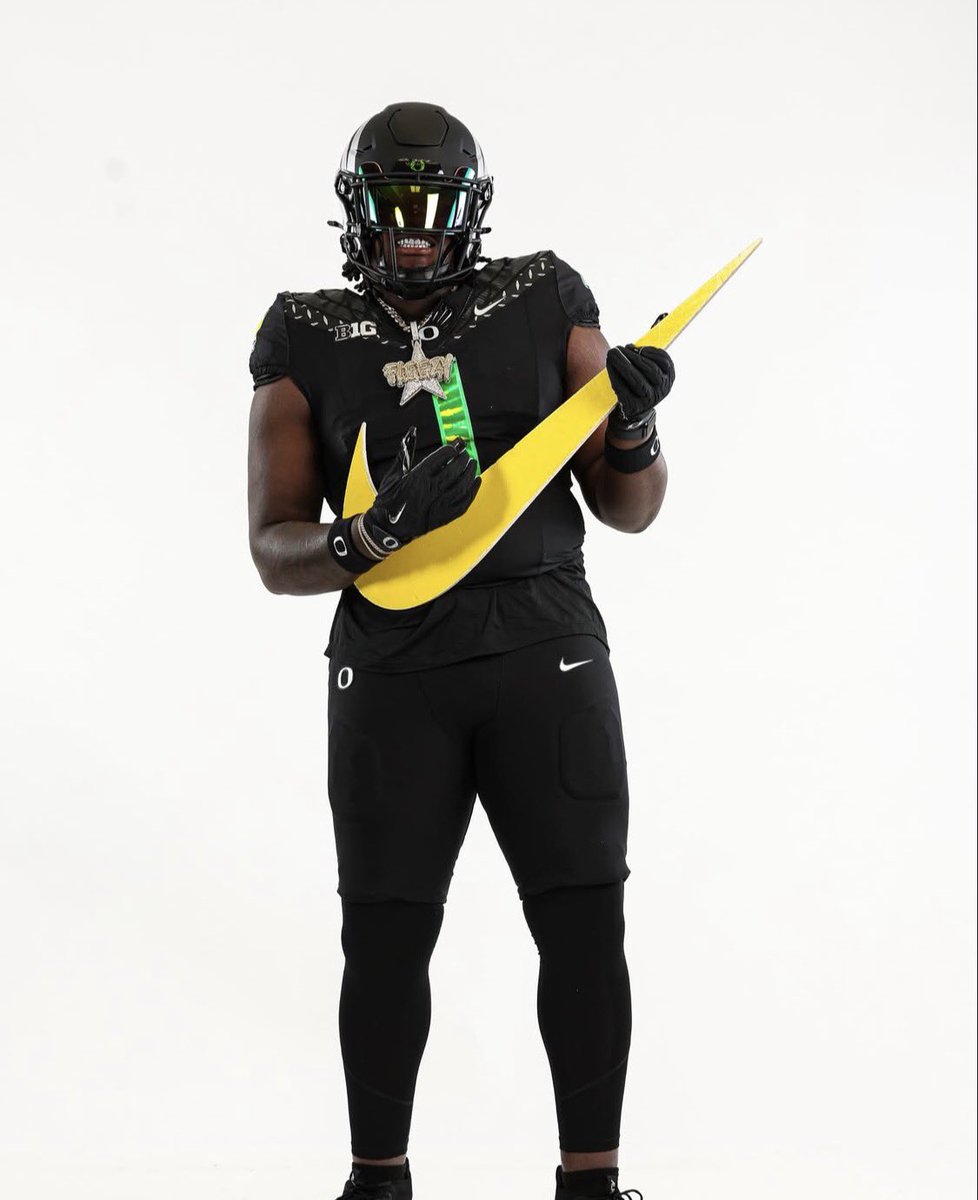 UNC DL transfer D’Antre Robinson on his Oregon OV 🦆