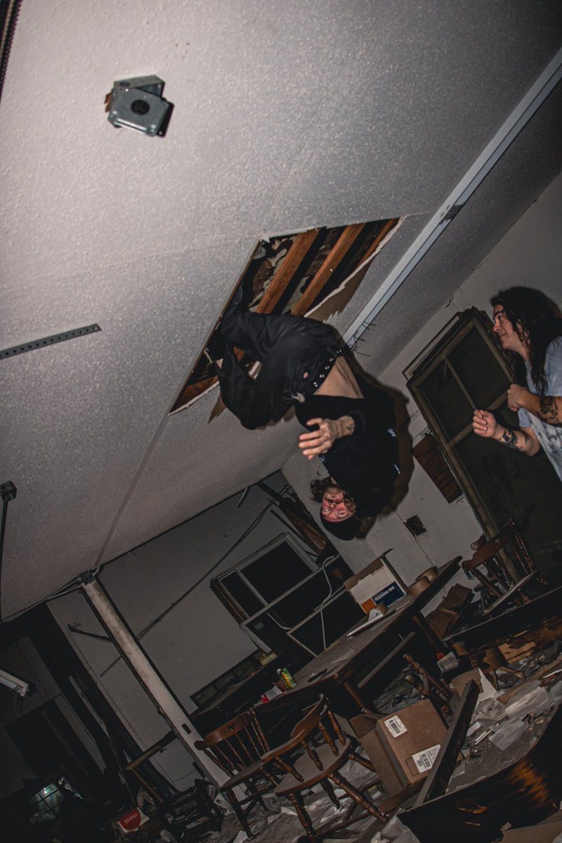 kz_v_mwhc's tweet image. toronto hardcore in the house tonight, im dropping in from my casket in the attic of 901

📸: @gremlincc