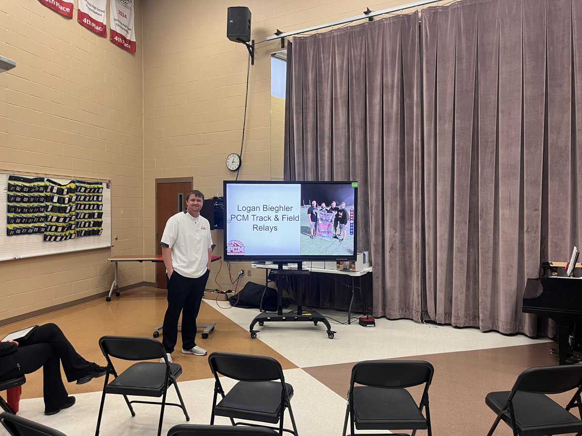 npboystrack's tweet image. Logan Biegler of PCM talking Sprint Relay handoffs and strategy!