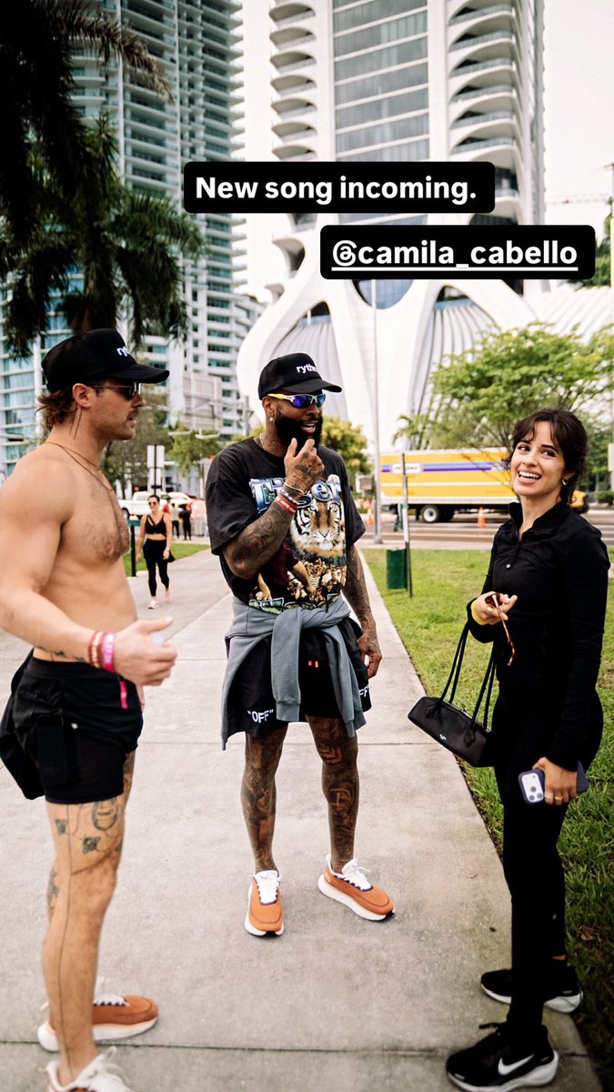 CamilaCabelloBR's tweet photo. “Música nova a caminho” — Camila Cabello hoje com Devon Lévesque e Odell Beckham Jr via Instagram story. ❤️‍🔥 https://t.co/UfTddjW6iA