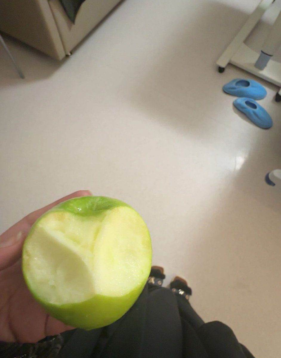 라일라 tweet media