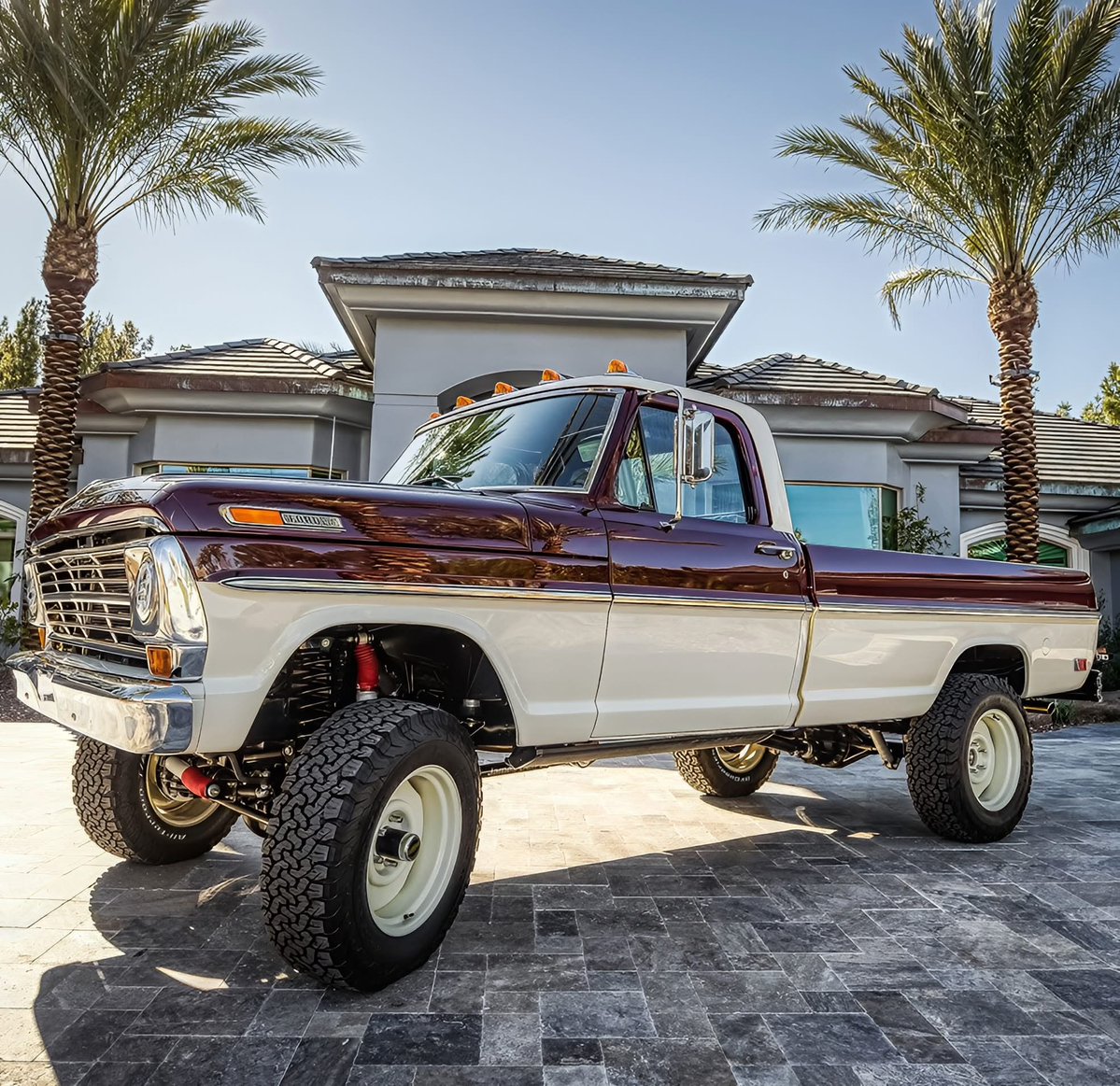 RobotPete's tweet image. Somewhere warm