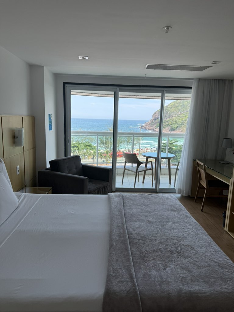 Luti ✨ tweet media