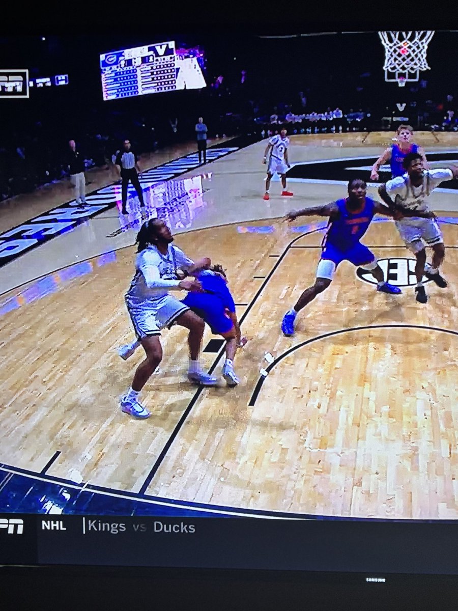 FeelsLike82 tweet media