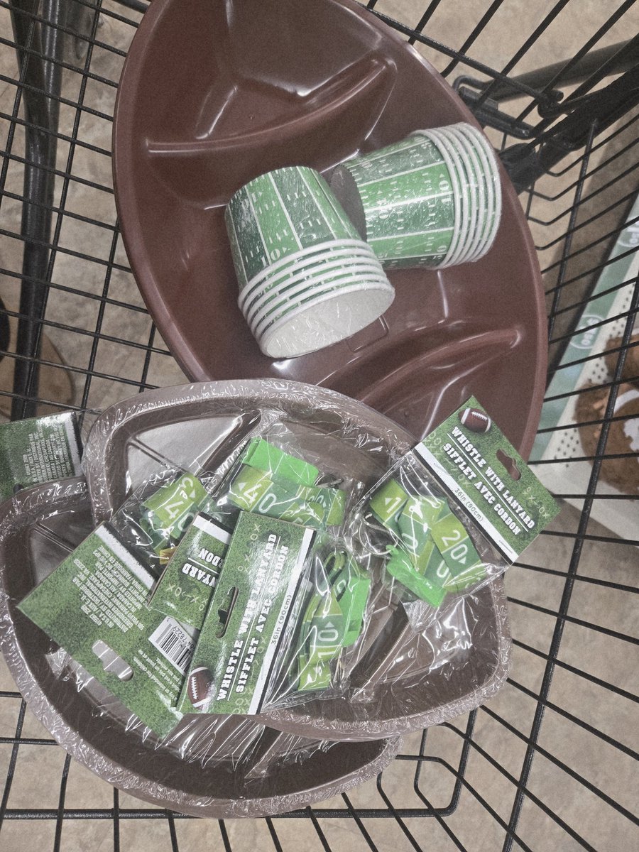 🚨🏈 TAILGATE SEASON LOADING… 🏈🚨
So I may or may not have cleared out the dollar store Super Bowl section today 😅😂
When football season calls… I ANSWER.
Maroon &amp; white vibes ✔️
Game-day energy ✔️
Tailgates already on my mind
#FootballMom
#UMASSFOOTBALL
#DlineMom
#B.O.S