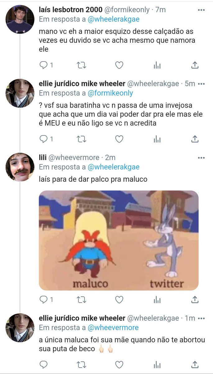 roxintogold's tweet image. #mileven mini au!

onde mike wheeler é um cantor famoso e el, sua namorada secreta e maior fã, não tem medo de brigar com as fãs dele no twitter para mostrar o amor que sente por ele, mesmo que ninguém acredite.