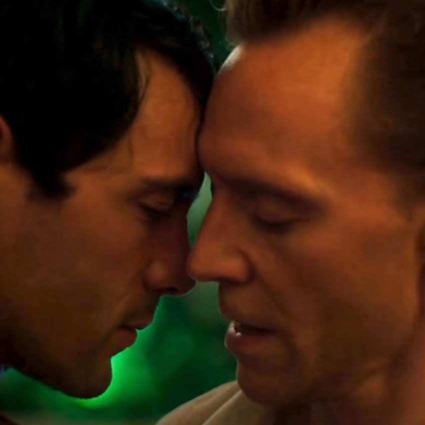 havanesemom13's tweet image. You literally have to tell Roper hide your kids hide your wife when Jonathan Pine is around