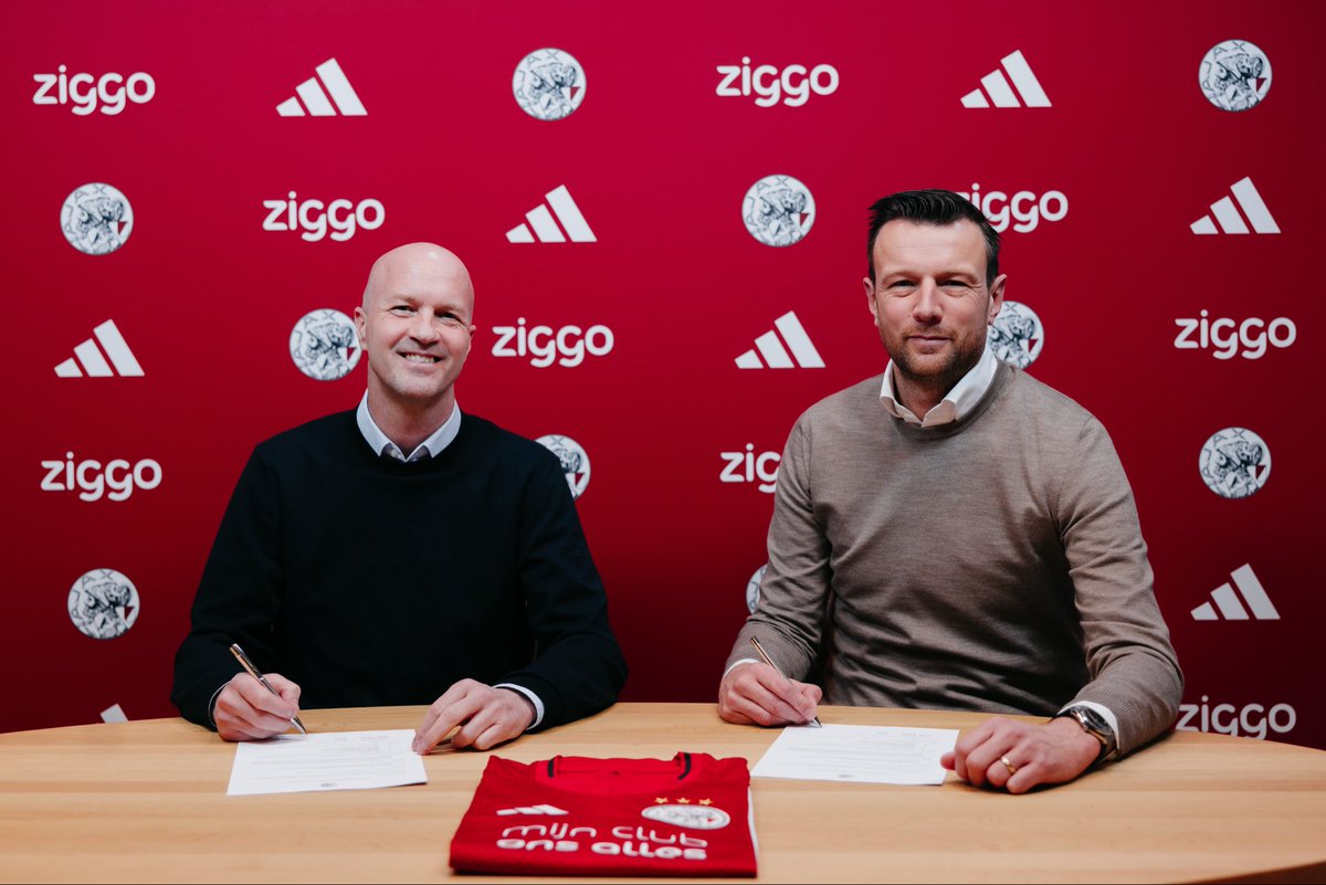 Back to my hometown with a great sense of responsibility and pride. Thank you @afcajax ❌❌❌