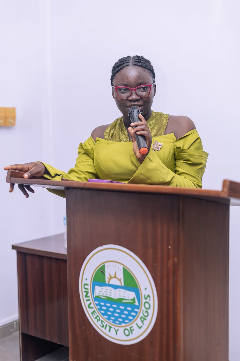 AdedoyinTVS's tweet image. SEMINAR: 🏫👜👔Last year, I got the opportunity to photograph my coursemates during our Academic Seminar organised on the "Corporate Day" of the 2024/2025 Final Year Week at the University of Lagos.

#festivity #finalyearweek #finalyearbrethren #fybweek #corporateday #school