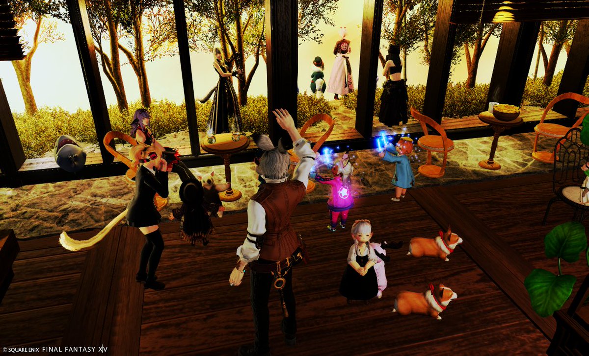 #喫茶もも
おはようございます日曜日ヾ(o´∀｀o)ﾉ
起きたら７時５０分でした( `ᾥ´ )ｸｯ
寝落ちして寝坊してる店主を眺めながら常連さんたちが賑やかにお店やっててくれた((*´∀`))
みんなありがとうね(❁´ω`❁)