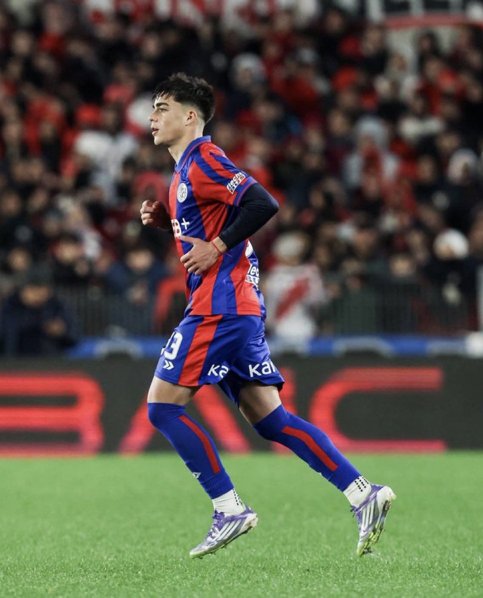 Lo mejor de la pretemporada. 

Cosa seria ⚡️