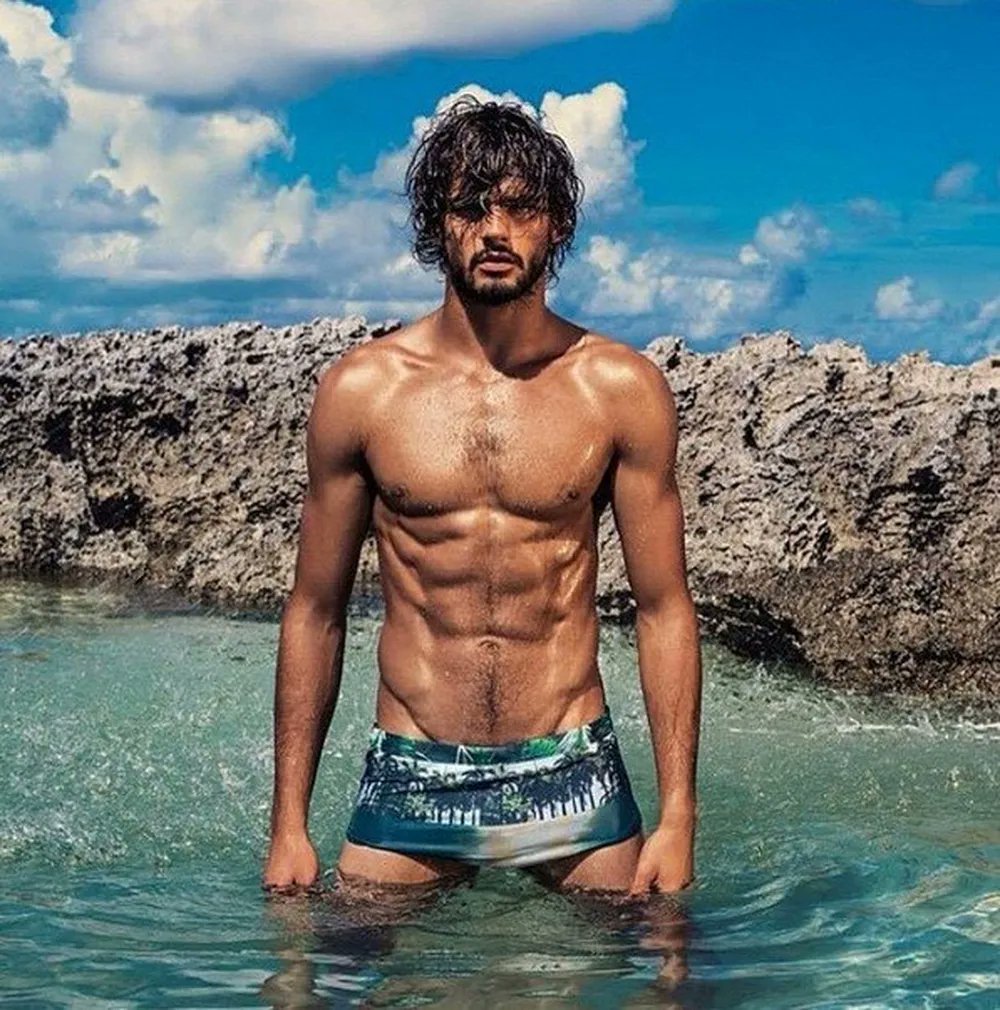 Stay strong. 

#freerol        #sexrol