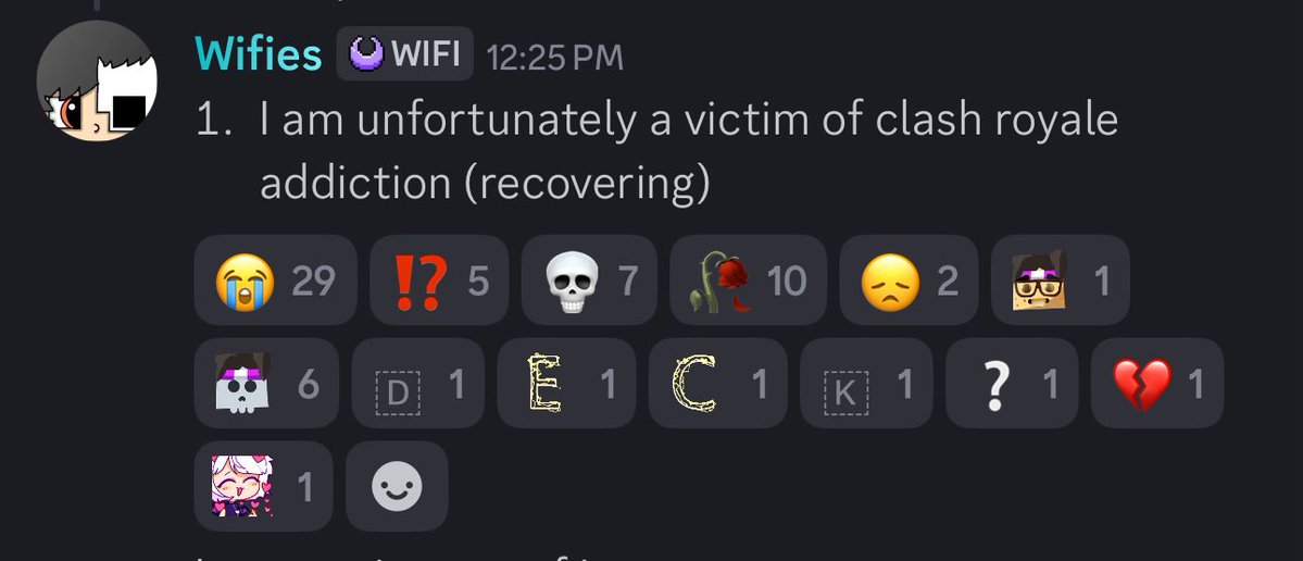 nesieescup's tweet image. bro FREE minecraft youtubers from clash games 😭😭😭