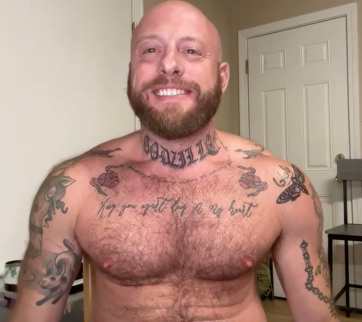 Naughty - Naughty Audio for Men Podcast! (20.7K) tweet media