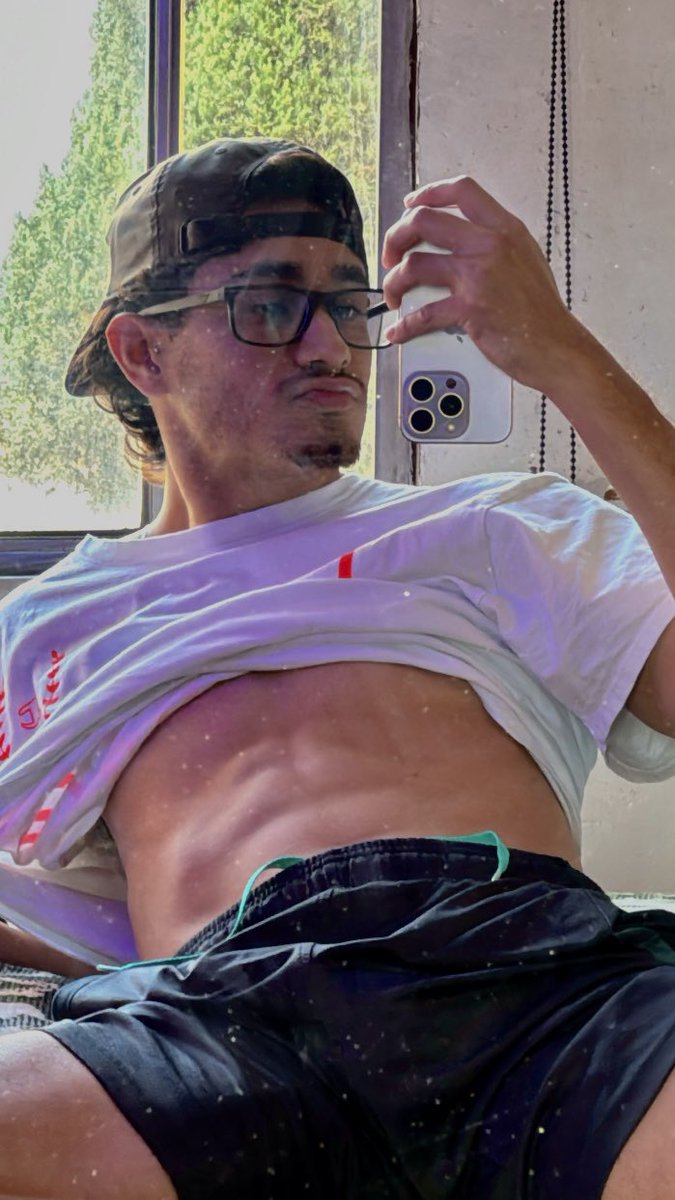 firuart's tweet image. I’M BACK 👹