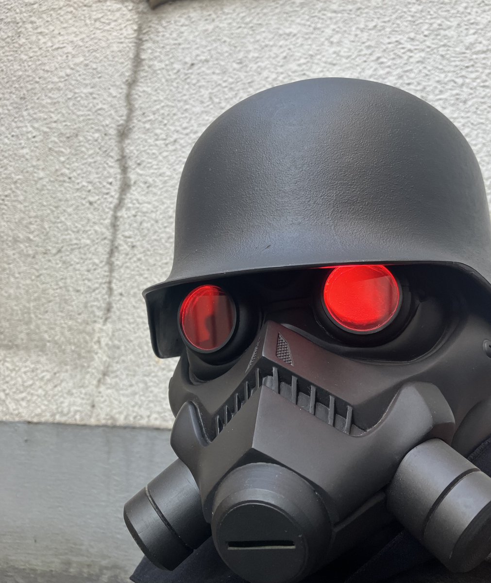 これを見た人は何か赤いものをあげる見た人強制 『Stray Dog