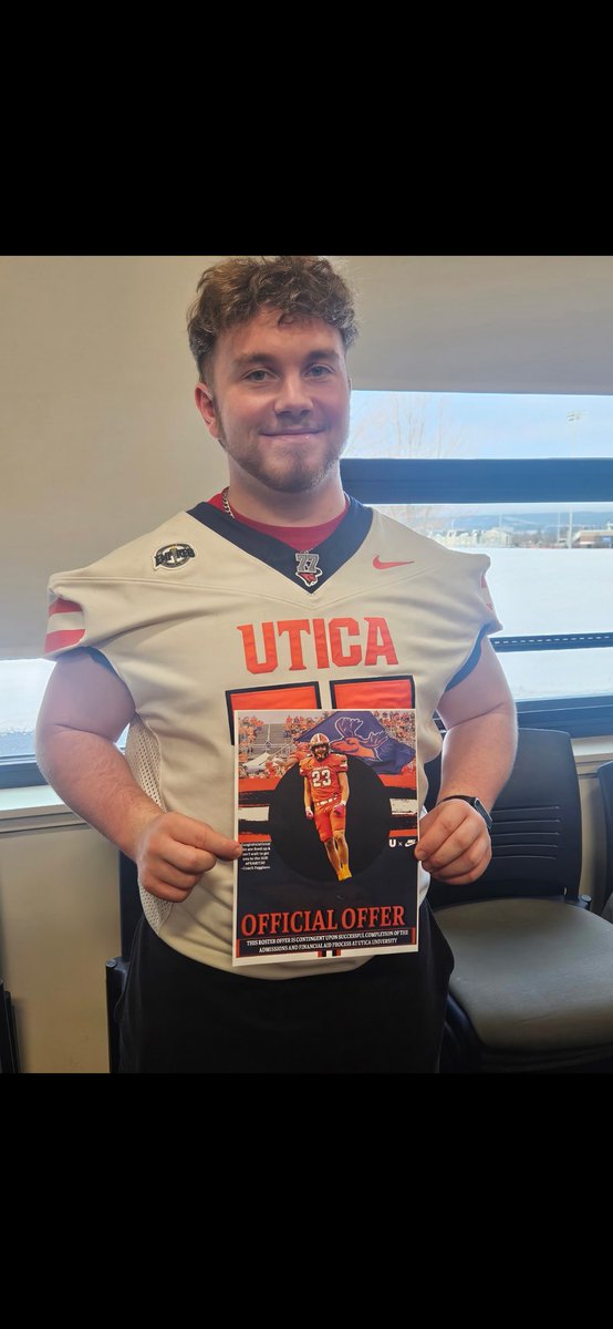 DomBest76's tweet photo. Happy to receive my first D3 offer from Utica University! Thank you to @CoachFaggiano and @LoganKraft19 and @CoachZenelovic for the opportunity! Thank you to @RCK_Football for everything!
@Utica_Pioneers @Utica_Football @RCK_Football @jr_gennaro5567 https://t.co/Hg1xnM8G61
