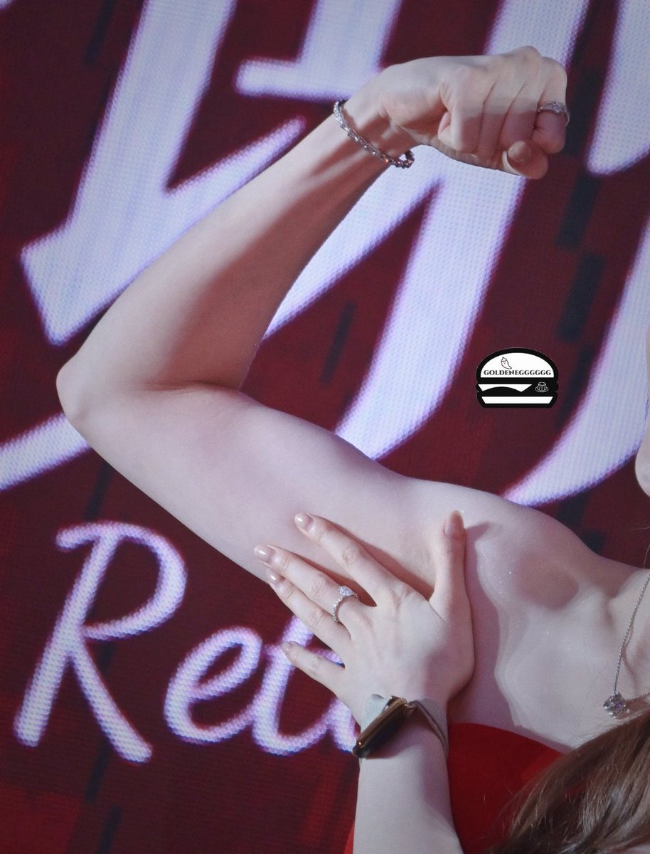 oh she will end our twink me tee