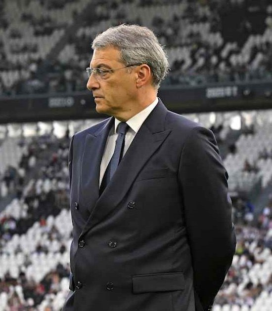 ferdinandoredda's tweet photo. Questa è la peggiore disgrazia che sia mai arrivata alla Juve https://t.co/Sas35YdrEx