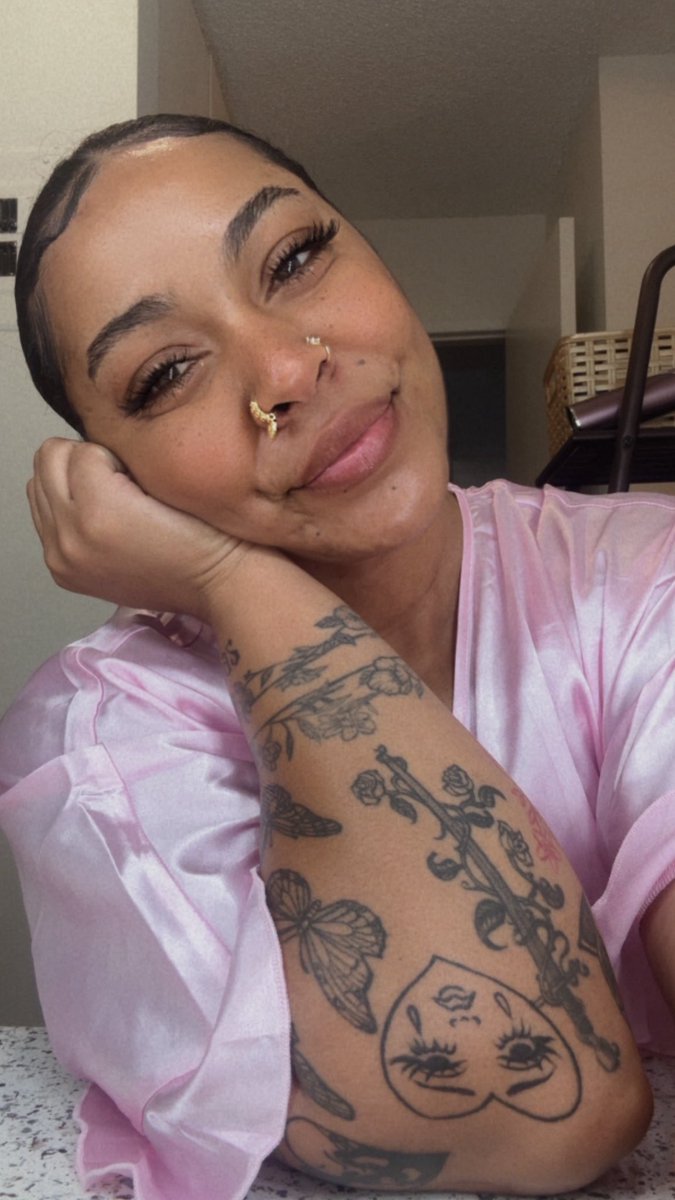 musclebob buffpants (@meganthesaiyan) on Twitter photo 