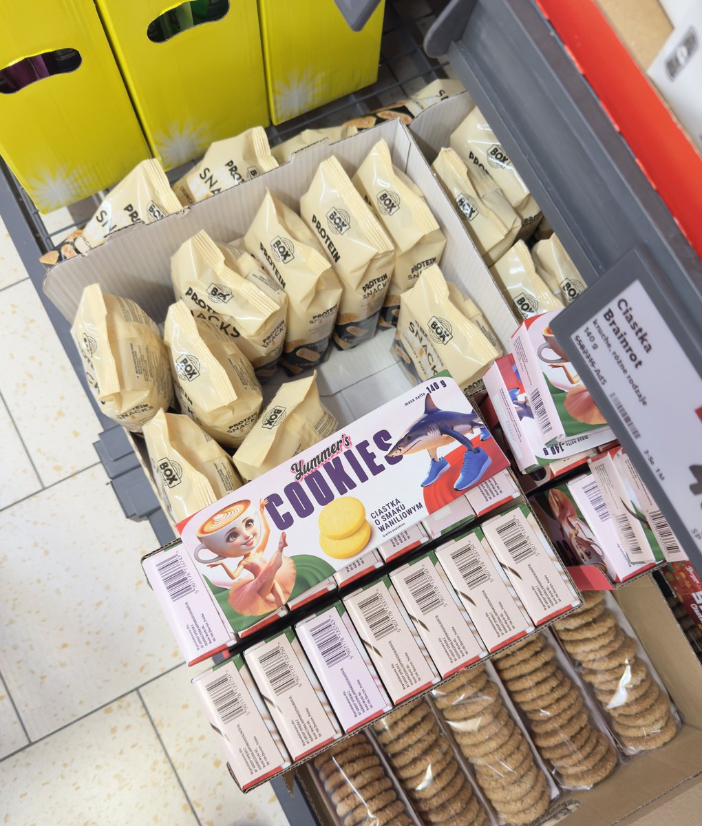 3k's tweet image. Была одежда, теперь печеньки Тралалело Тралла