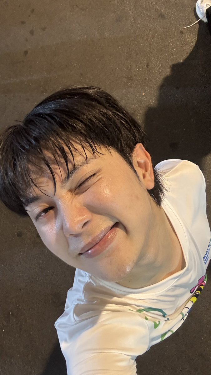 แฮะๆ 
#borntorun
 #citizenoflovebysiampiwat 
#citizenoflove