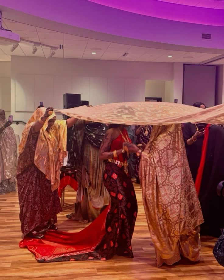 somalivisuals's tweet image. Somali Aroos / Wedding