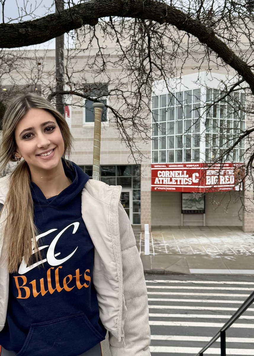 Big Thank You Coach Tembey, Coach Run, players, staff <a href="/CornellSoftball/">Cornell Softball</a> for an awesome camp today! So much fun working with you &amp; ❤️ learning about the program in Q &amp; A! Beautiful campus this morning w dusting of snow ❄️, can’t wait to be back!❤️🐻#YellCornell #GBR <a href="/SBCoachP/">VaDad</a>