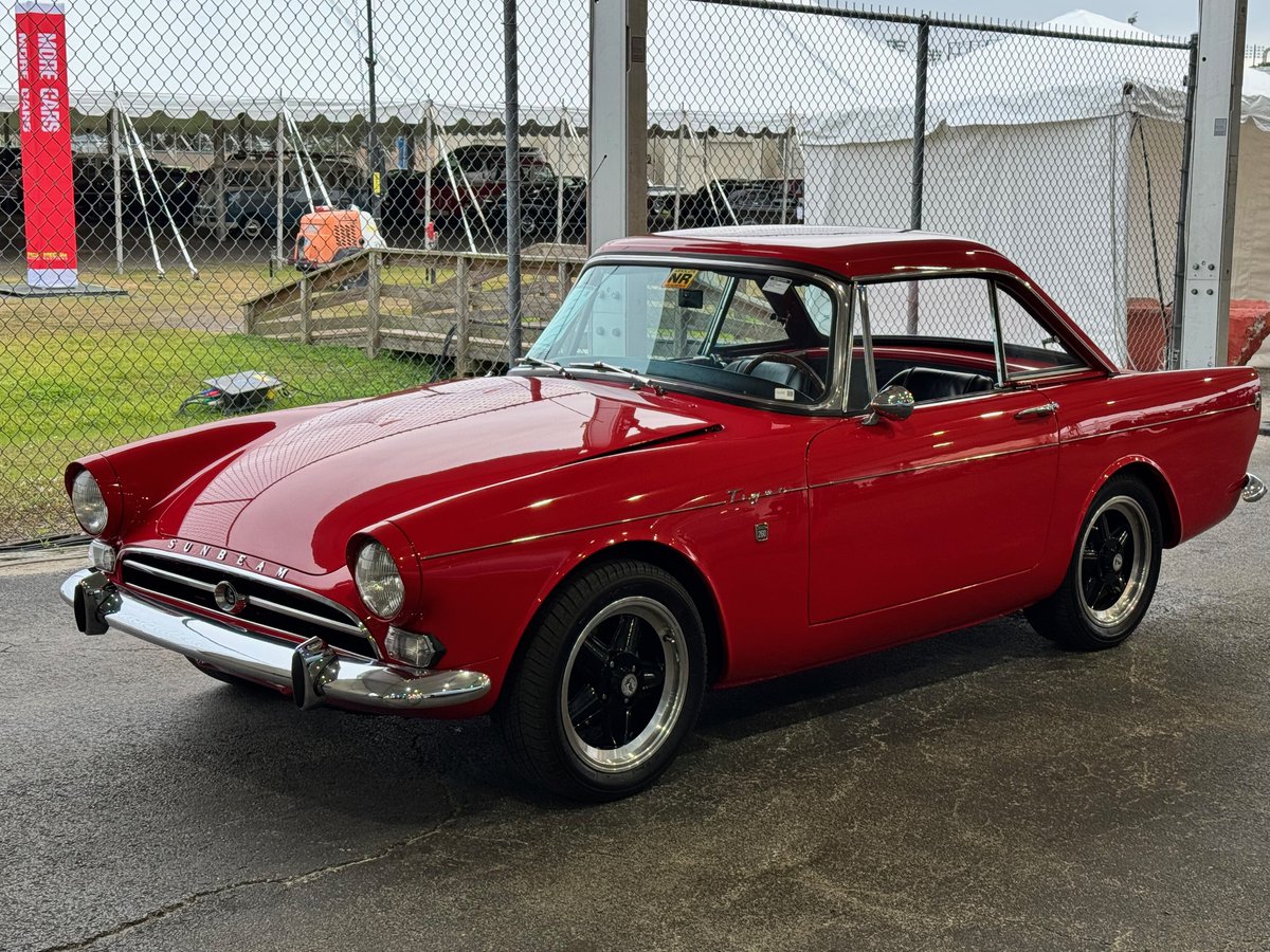 Explore our blog for steps to assess the quality of a car's #paintjob, ensuring your #vehicle stands the test of time: classicautoadvisors.com/.../inspecting…
#carpaint #classiccar #carrestoration