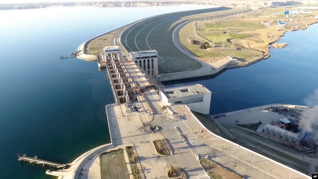 ColdBrief's tweet photo. Syrian government forces have pushed into the Tabqa/Thawra area and have secured the Euphrates lifeline - the dams, the power grid, and the river corridor that keep northeast Syria running. This isn’t symbolic terrain. It’s state infrastructure: electricity, water control, and the main strategic gateway toward Raqqa. 

All of this comes after the SDF publicly announced a redeployment east of the Euphrates under an internationally mediated arrangement - then immediately turned around and claimed “betrayal” as Damascus continued advancing and fighting flared around Tabqa and nearby oil areas. In other words: SDF sign a pullback, then try to use conflict to preserve their leverage. 

Here’s the reality: a militia doesn’t get to hold Syria’s critical infrastructure hostage and call it “self-rule.” The SDF can complain about “integration” all it wants, but when the ground shifts, complaints don’t stop an army - and Damascus still has significant forces that haven’t even been fully committed yet. 

Washington is calling for a pause between Aleppo and Tabqa because it sees the escalation risk. But the strategic direction is obvious: Damascus is reasserting sovereignty west of the Euphrates, and the road to Raqqa is opening. Raqqa may not be easy - but momentum like this doesn’t slow down on its own.