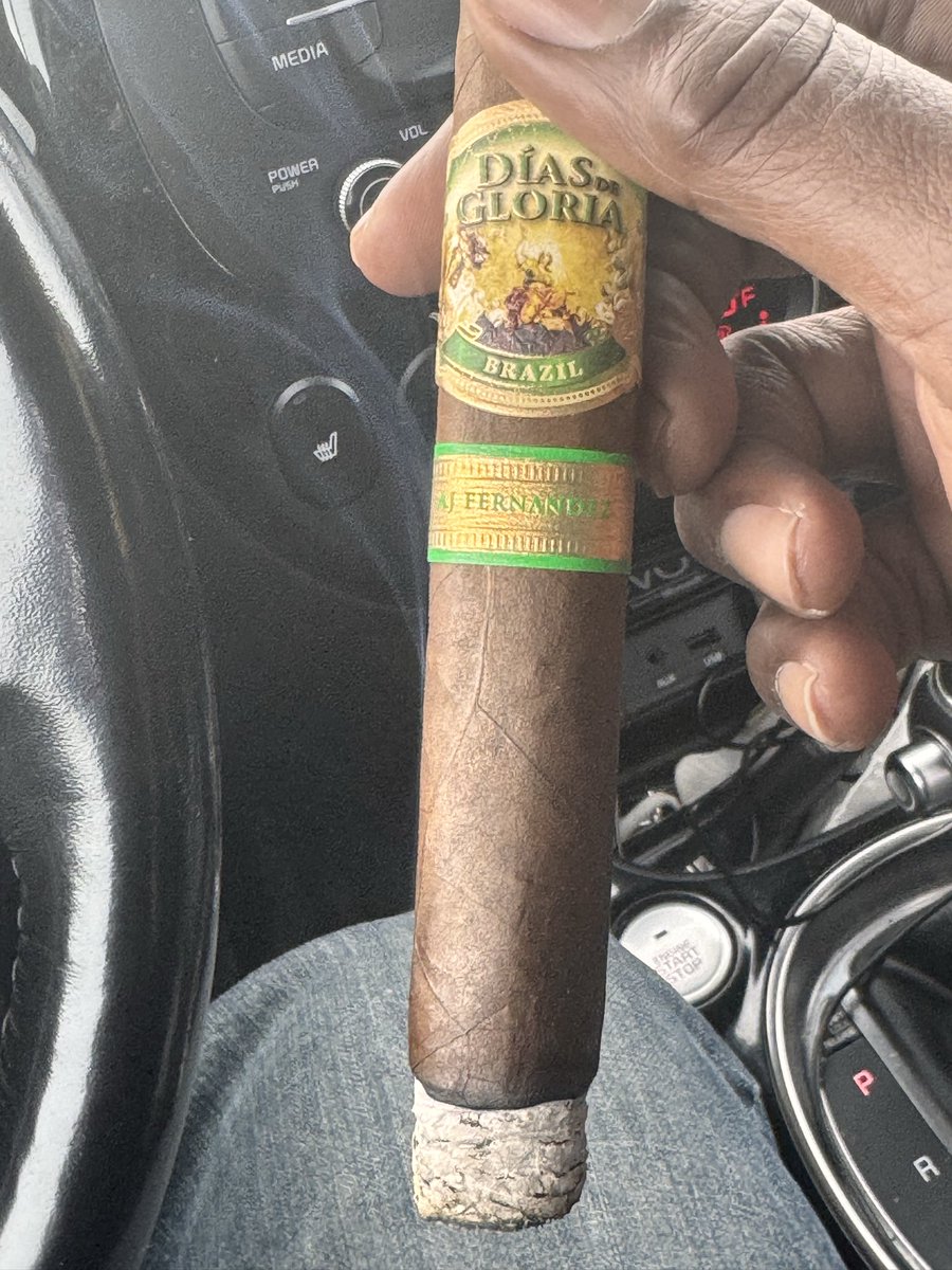 daddy181908's tweet image. End of workweek ritual observed.