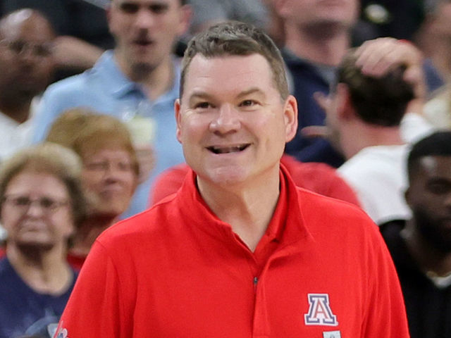 Arizona Basketball is 18-0. 🐻