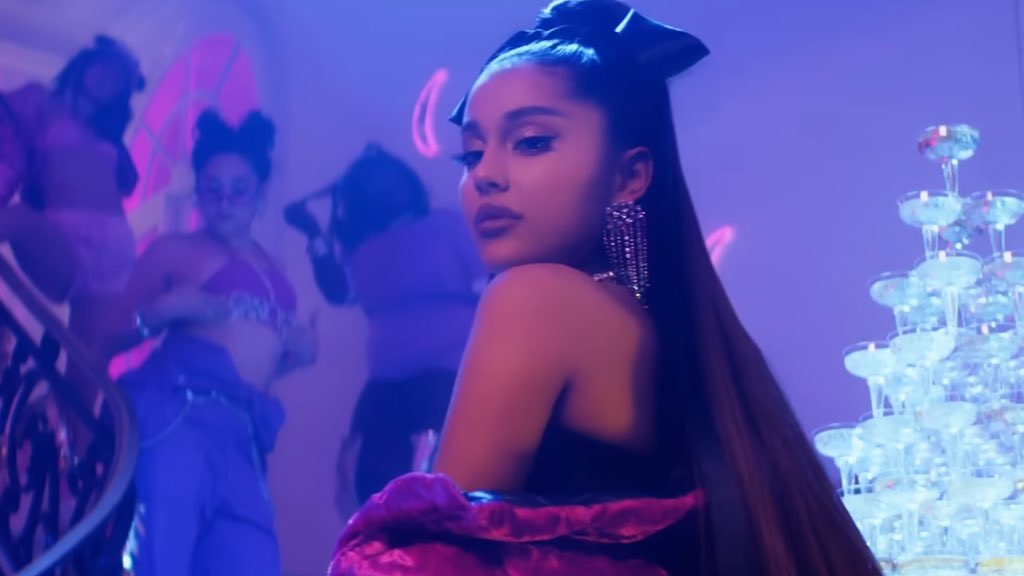 PopBase's tweet image. 7 years ago today, Ariana Grande released ‘7 Rings.’