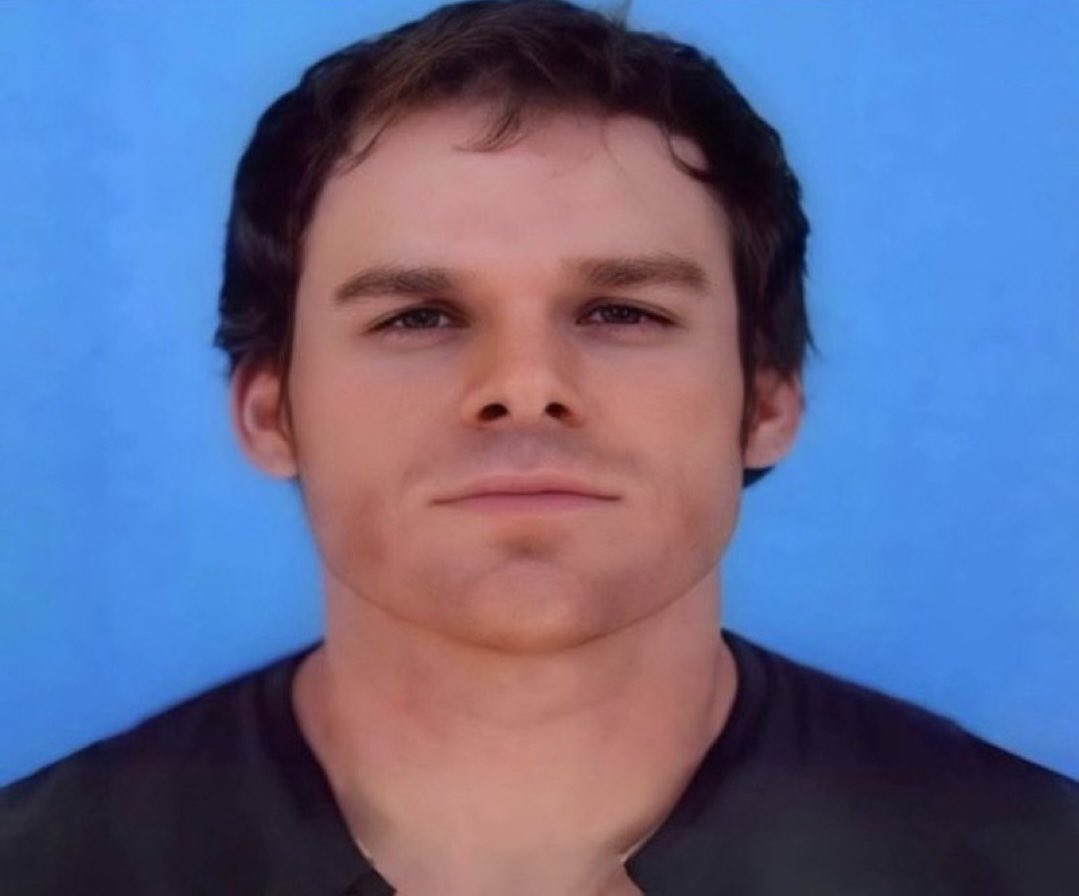 oocdexter's tweet image. when ur chilling then realise no body really fw you