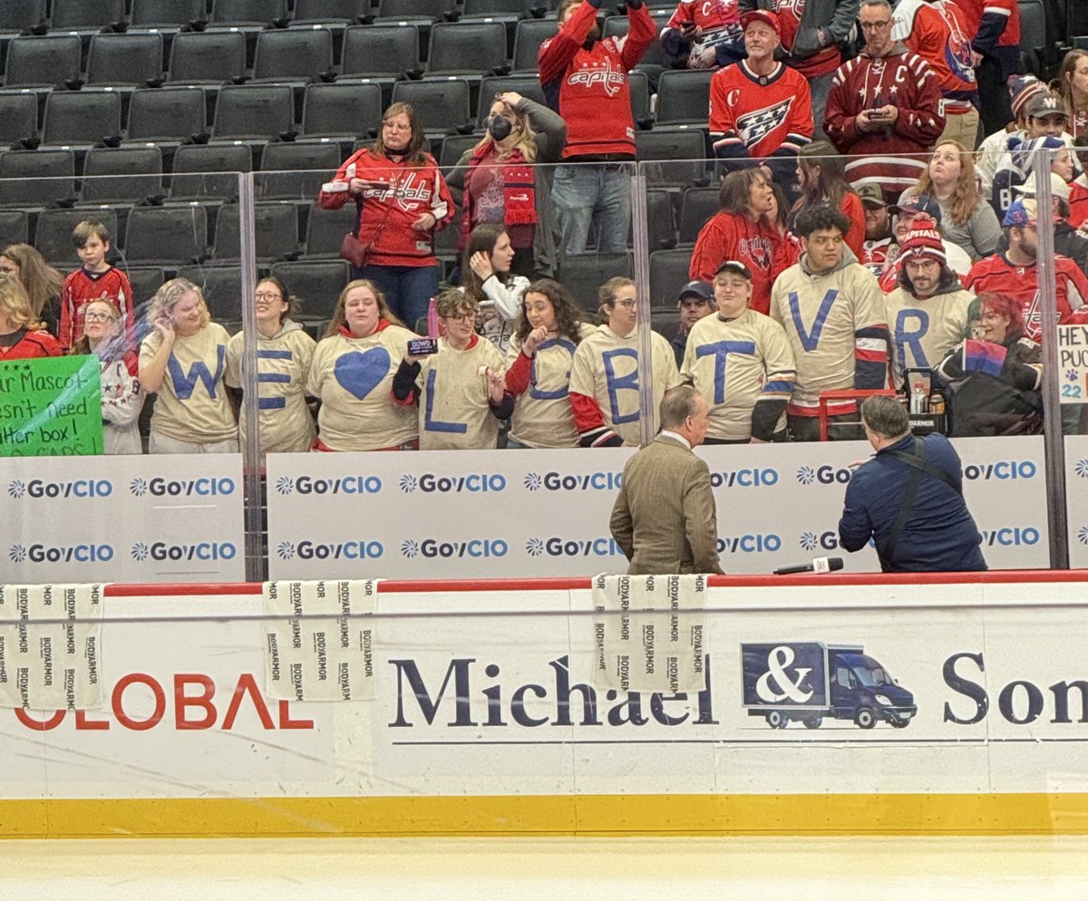 rmnb's tweet image. We &amp;lt;3 LGBTVR