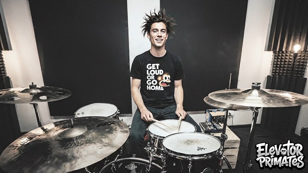 ElevatorPrimate's tweet image. Behind the kit with Jett tracking drums for new track "Still Here"
We’ve been quiet, but busy. Reckon we should drop a short teaser clip next?
#JettMonroe #ElevatorPrimates #Aussie #PopPunk