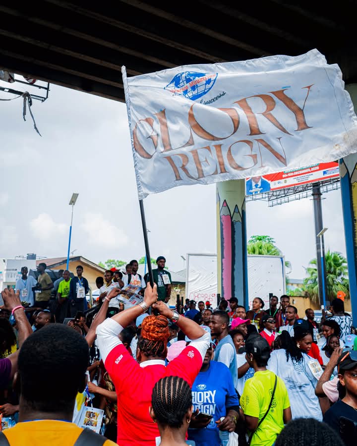 RealDearson's tweet image. Prayer:
Luke 14:23 KJV
And the lord said unto the servant, Go out into the highways and hedges, and compel them to come in, that my house may be filled. 

Lord, draw multitude of worshippers into @smhosglobal before, during and after Glory Reign 2026. 

#GR2026
#SMHOS
#GR26