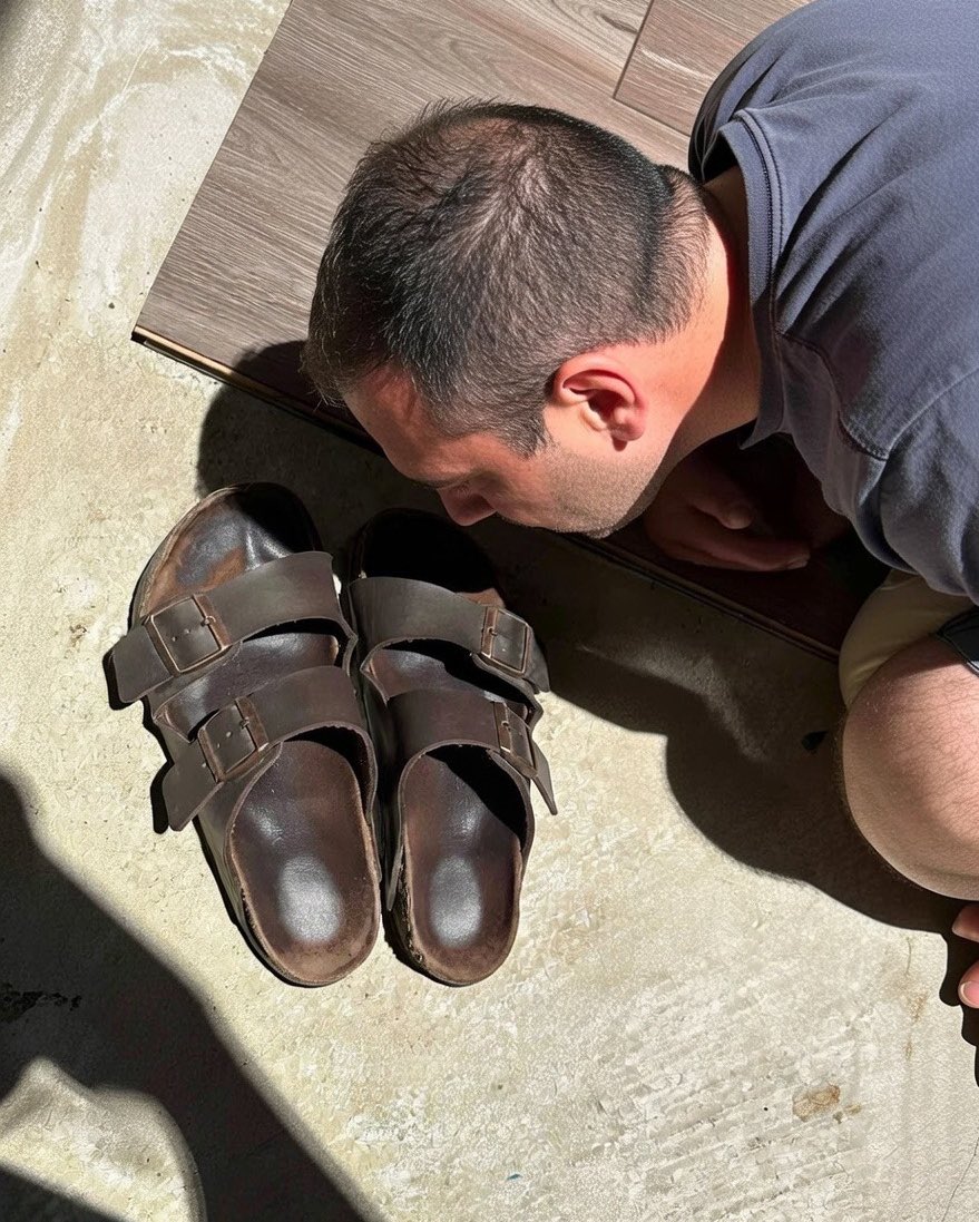 dumb dumb obsessed with my birks