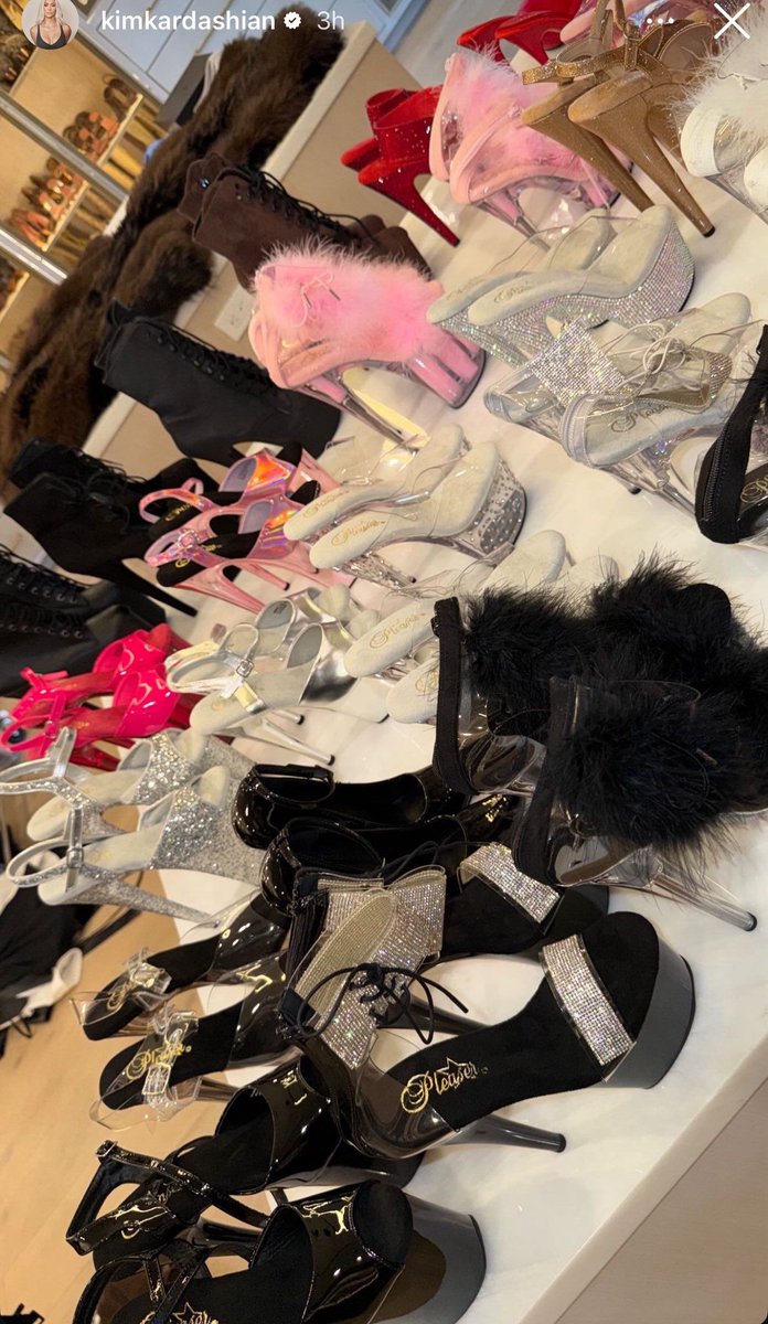 mystical_aries's tweet image. i need kim’s shoe collection