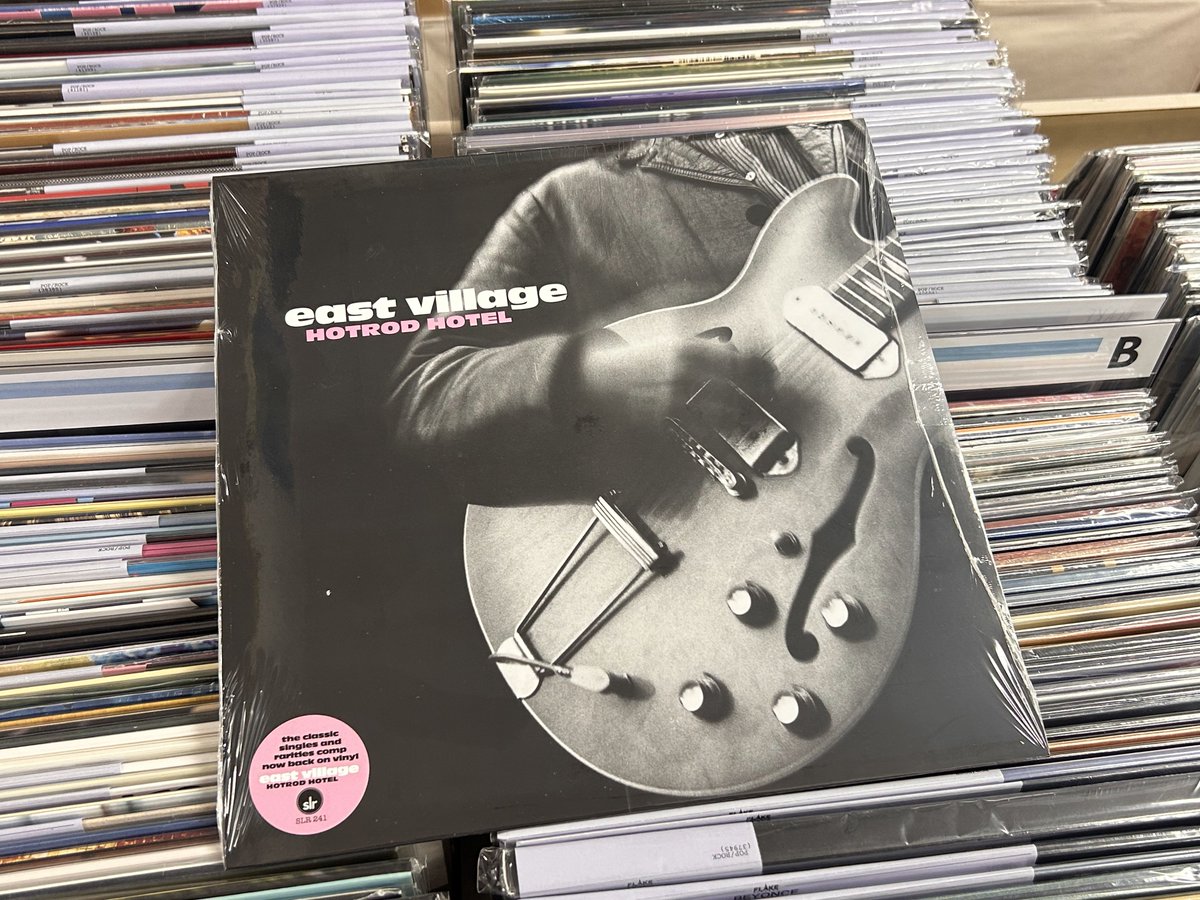 伝説のネオアコバンドEAST VILLAGE！彼らが様々なレーベルから発表し