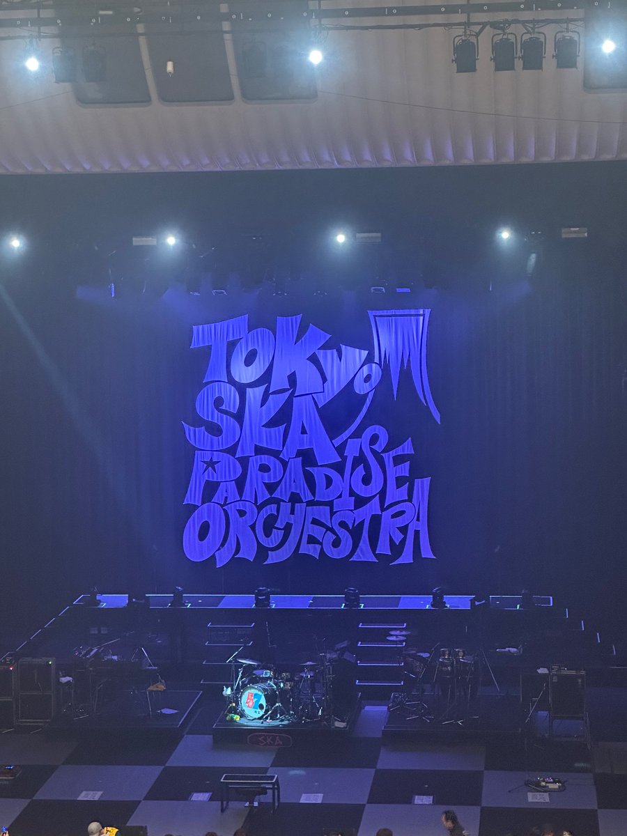 ionao's tweet photo. ホールツアー「47」@さいたま市文化センター
事情あり少し無理していったけどステージ客席一体感ありまくりでわざわざ遠出の価値ありまくり。
ノッて歌って踊って笑って、あまりの素晴らしさに少し泣けて。
最高にかっこいい皆に心から感謝！

#スカパ�� https://t.co/fe2apQ3YgV
